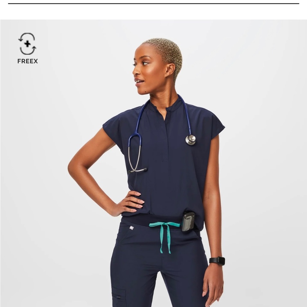 Rafaela FREEx oversized scrub top XXS Navy